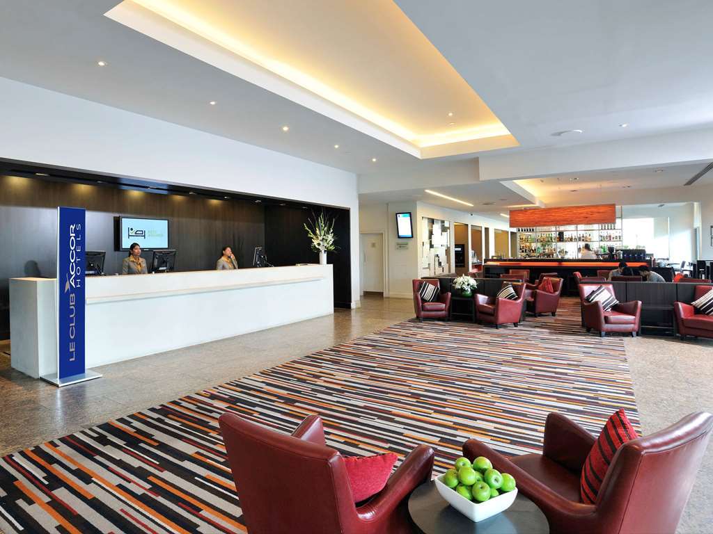 Novotel Melbourne Glen Waverley Exteriör bild